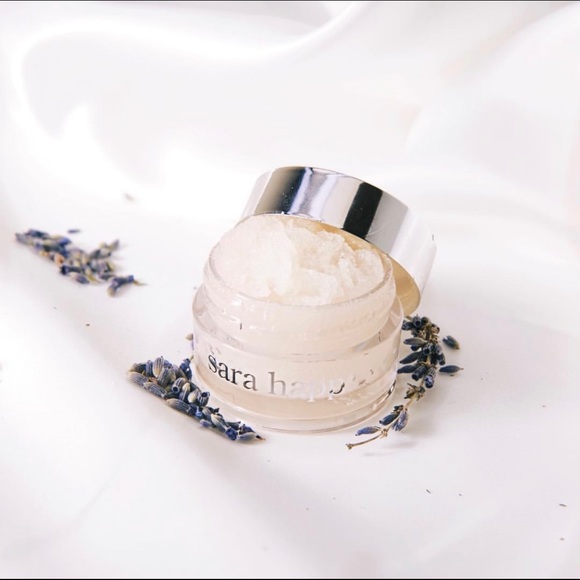 ONLY 2 LEFT!! Sara Happ The Lip Scrub 💋 - Picture 1 of 16